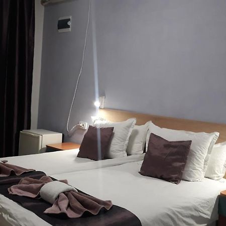Iglika Hotell Yambol Exteriör bild