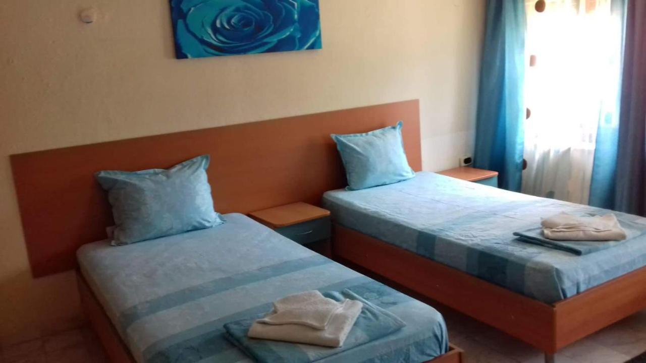 Iglika Hotell Yambol Exteriör bild