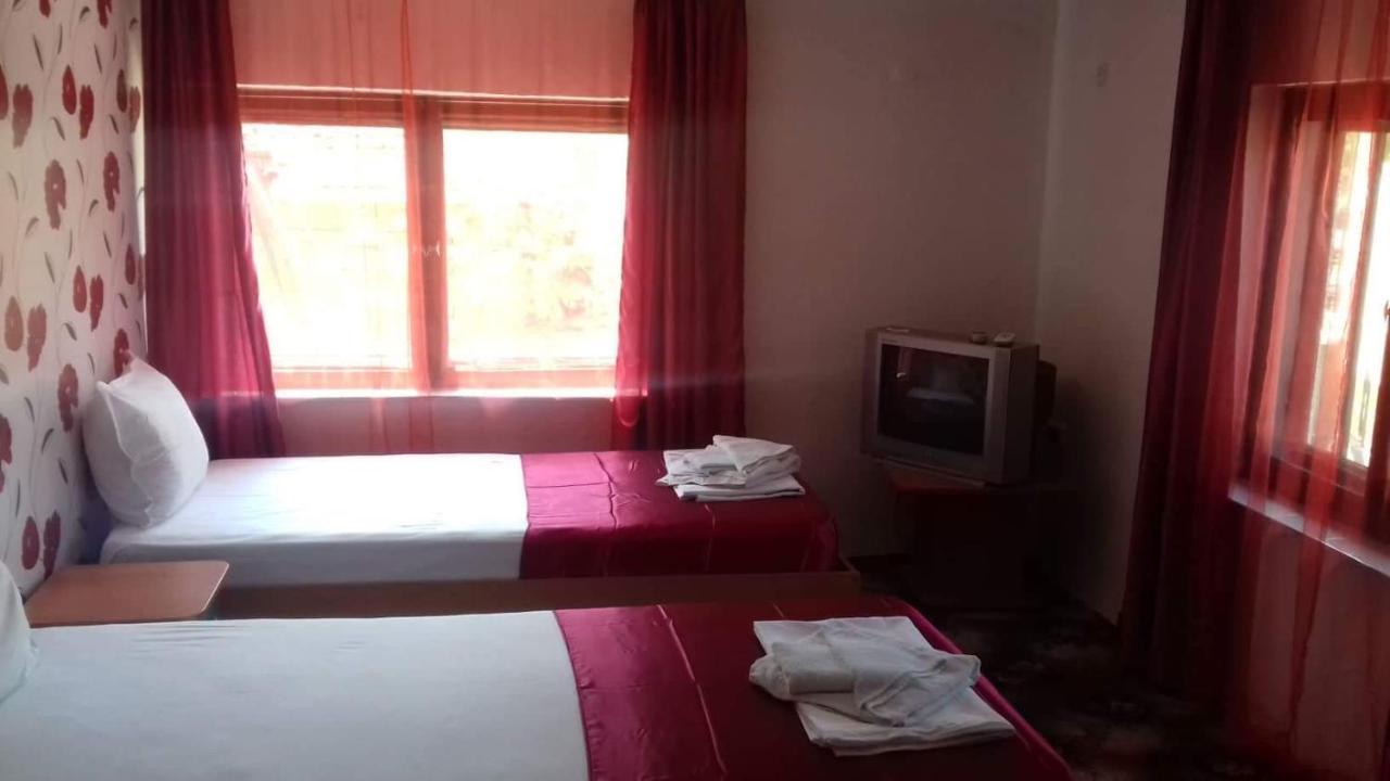 Iglika Hotell Yambol Exteriör bild