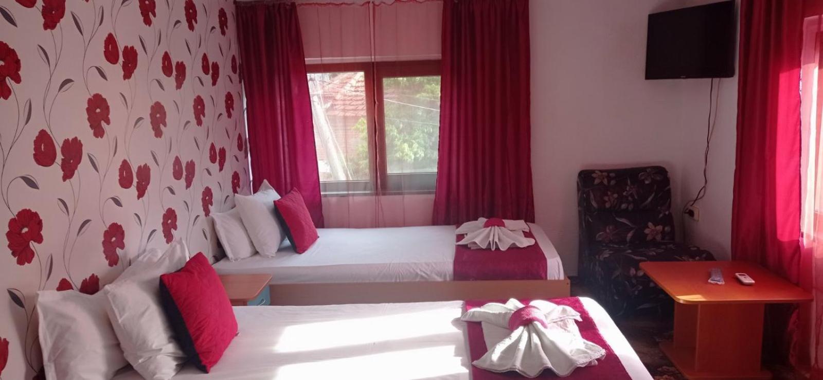 Iglika Hotell Yambol Exteriör bild
